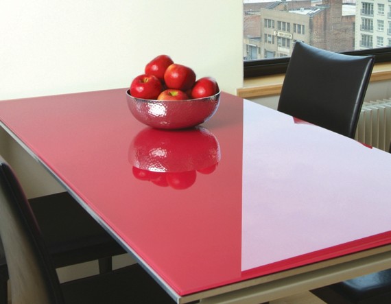 red-painted-glass-table-cover