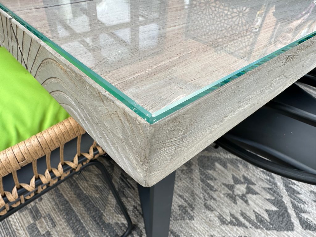 polished edge on glass table topper